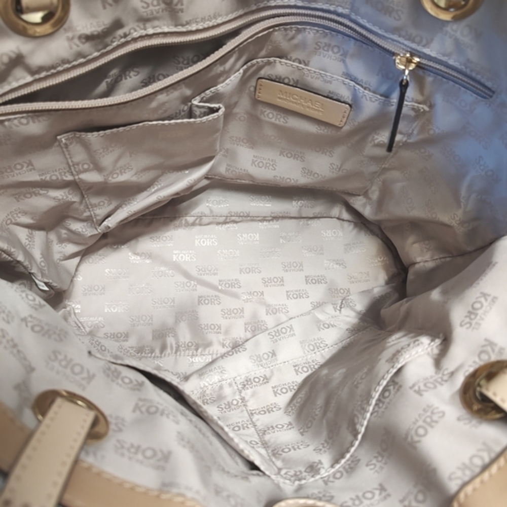 MICHAEL KORS Jet Set Large Embossed Signature Logo Patent Leather Tote Nude - Picture 10 of 12